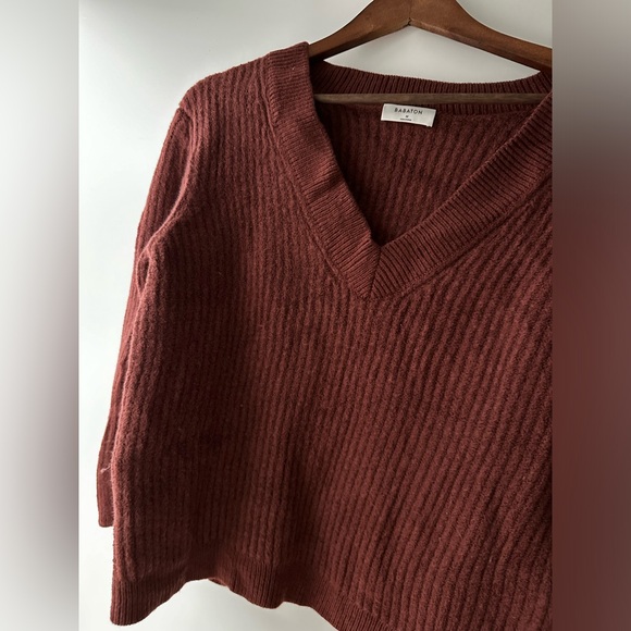 Babaton sweater - Picture 2 of 3